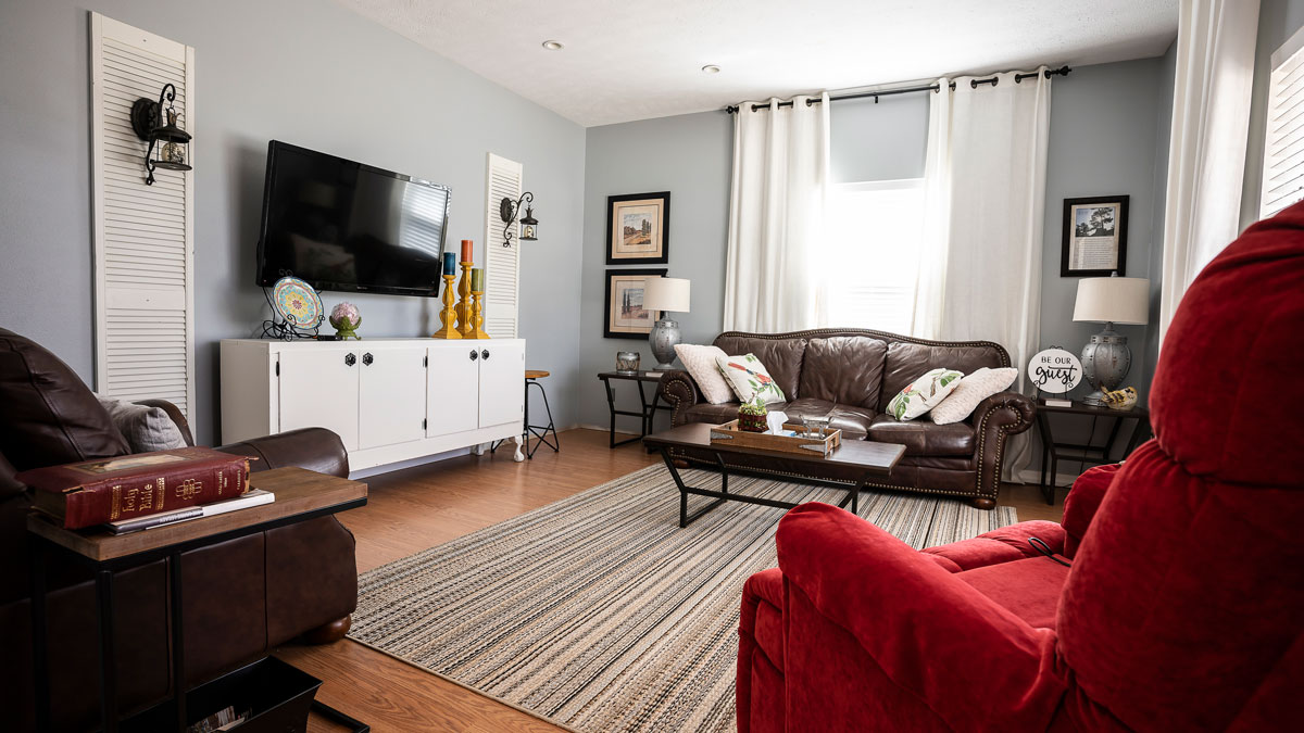 Hospice of the Hills House patient room